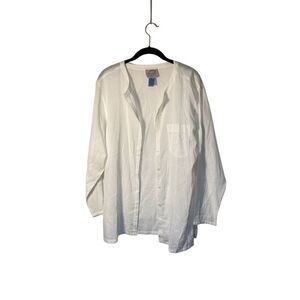 Cambridge women’s white 100% cotton, lightweight, button-down blouse, M